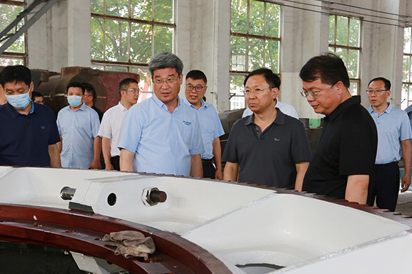 省農(nóng)業(yè)農(nóng)村廳副廳長(zhǎng)劉保倉到長(zhǎng)城機(jī)械調(diào)研
